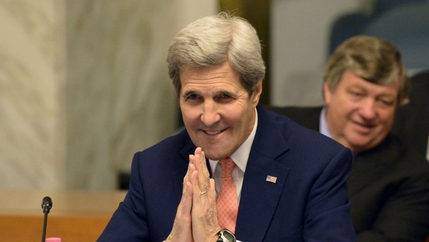 Le secrétaire d'État américain John Kerry assiste le 13 décembre 2015 à Rome à la conférence sur la Libye