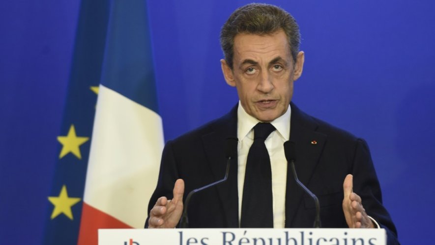 Nicolas Sarkozy lors de son allocution au siège des Républicains le 13 décembre 2015 à Paris