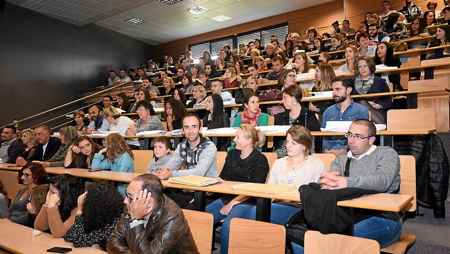 Santé. 105 infirmiers et aides-soignants diplômés en Aveyron
