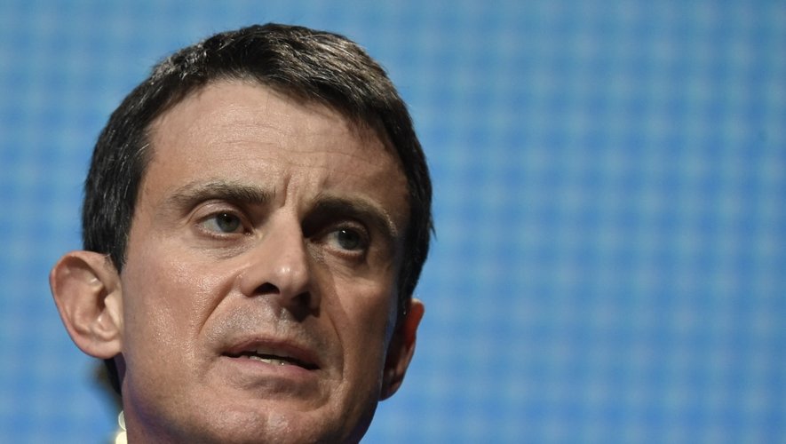 Chef du gouvernement, Manuel Valls veut reprendre la main sur l'emploi, le chômage, quelque peu occulté par les attentats du 13 novembre et le débat sur la sécurité, restant le premier facteur de vote
