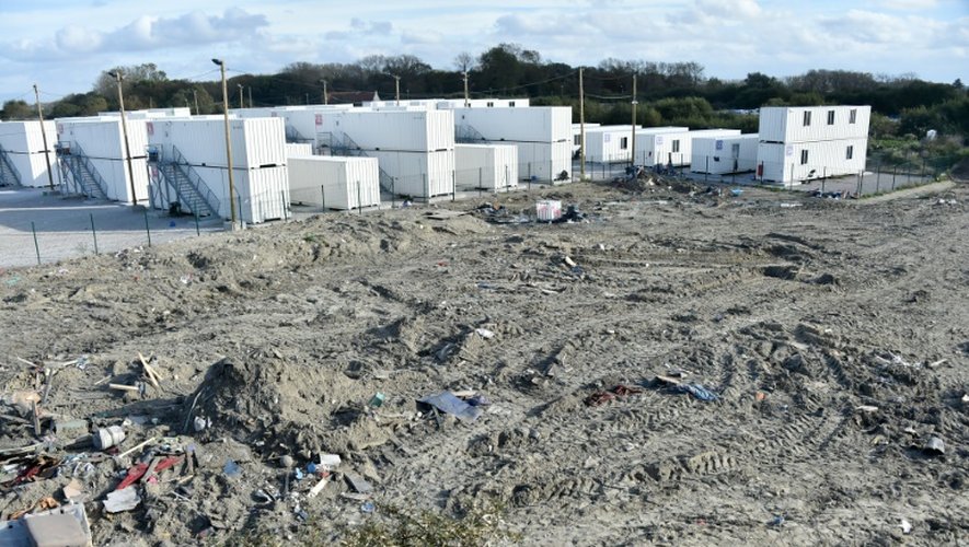 Le centre d'accueil provisoire (CAP) dans la "Jungle" après sa démolition le 27 octobre 2016 à Calais