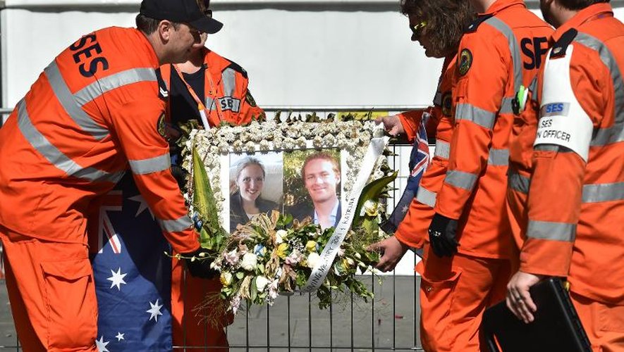 Les photos de Katrina Dawson et Tori Johnsond apportées pour le service funéraire célébré en leur hommage le 23 décembre 2014 à Sydney