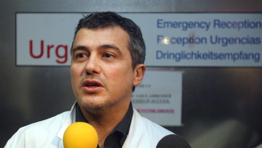 Le président de l'Association des médecins urgentistes hospitaliers de France (Amuf), Patrick Pelloux, au service des urgences de l'hôpital Saint-Antoine, le 24 décembre 2007 à Paris