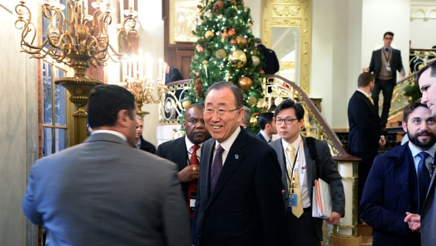 Le secrétaire général de l'ONU, Ban Ki-moon, le 18 décembre 2015 à New York, à l'issue des négociations sur la Syrie