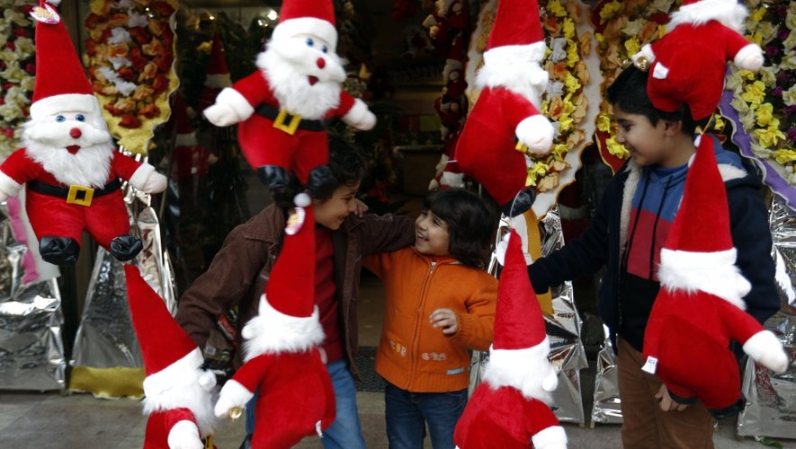 Le monde célèbre Noël, assombri par les violences au Moyen-Orient