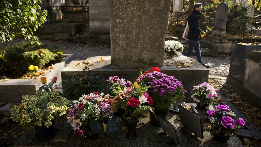 Le cimetière du Père-Lachaise le 1er novembre 2015 à Paris