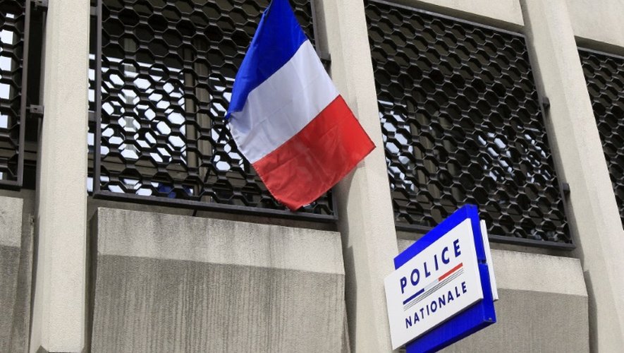 Le parquet de Paris a ouvert une enquête préliminaire vendredi après la plainte déposée par dix-huit adolescents qui accusent des policiers de violences, agressions sexuelles et insultes racistes à leur encontre