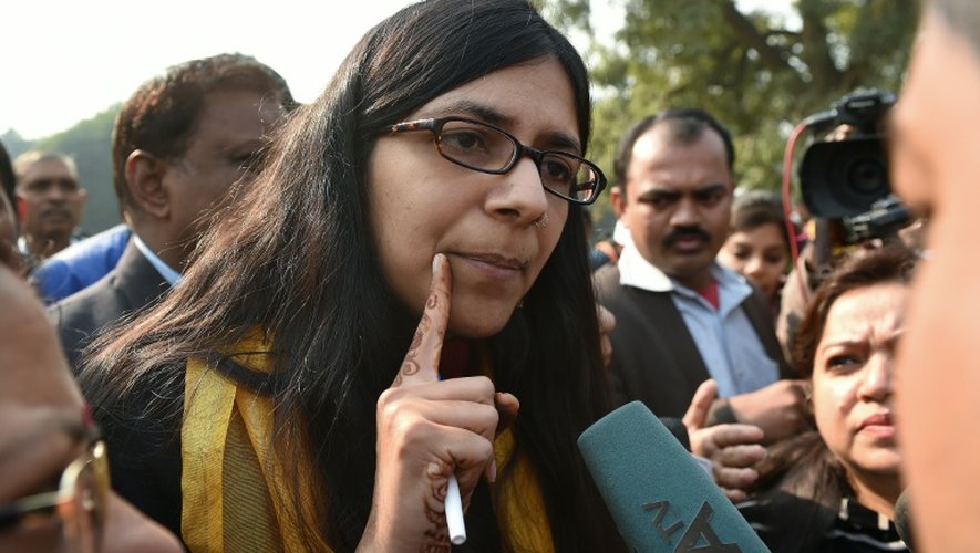 Swati Maliwal, présidente de la Commission des femmes de Delhi, à l'origine du recours contre la libération du plus jeune condamné dans le viol collectif et le meurtre d'une étudiante, le 21 décembre 2015 devant la presse à New Delhi