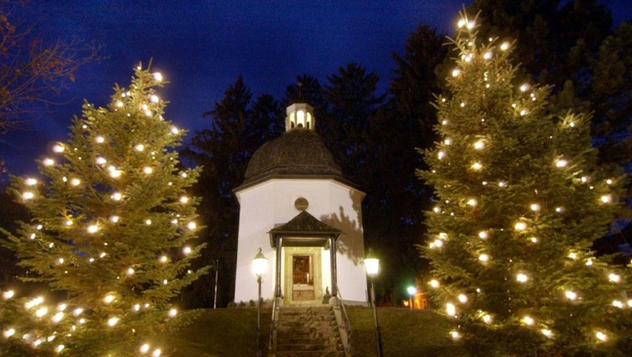 Photo prise le 10 décembre 2003  de la chapelle du village d'Oberndorf, où est né le tube de Noël "Douce nuit"