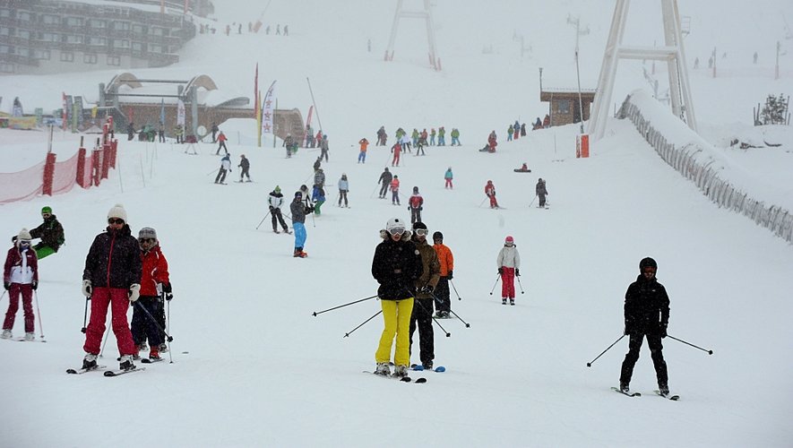 Manque de neige: la population locale priée de ne pas skier aux Ménuires et à Val Thorens