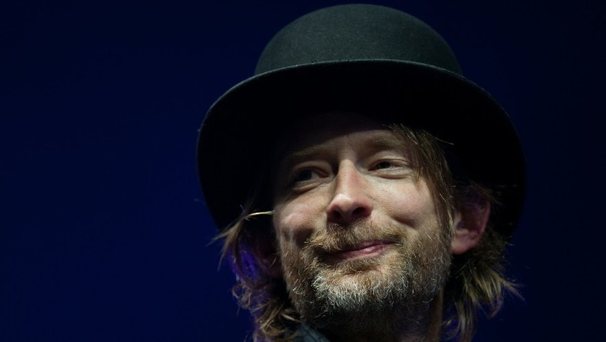 Le chanteur de Radiohead, Thom Yorke, en concert près de Ledbury, dans le sud de l'Angleterre, le 7 décembre 2015