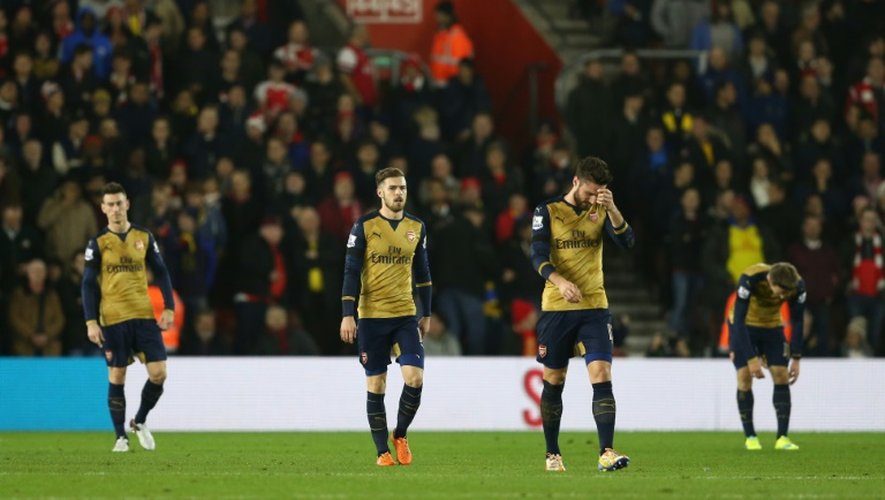 Les joueurs d'Arsenal dépités après avoir encaissé un but contre Southampton, le 25 décembre au St Mary's Stadium