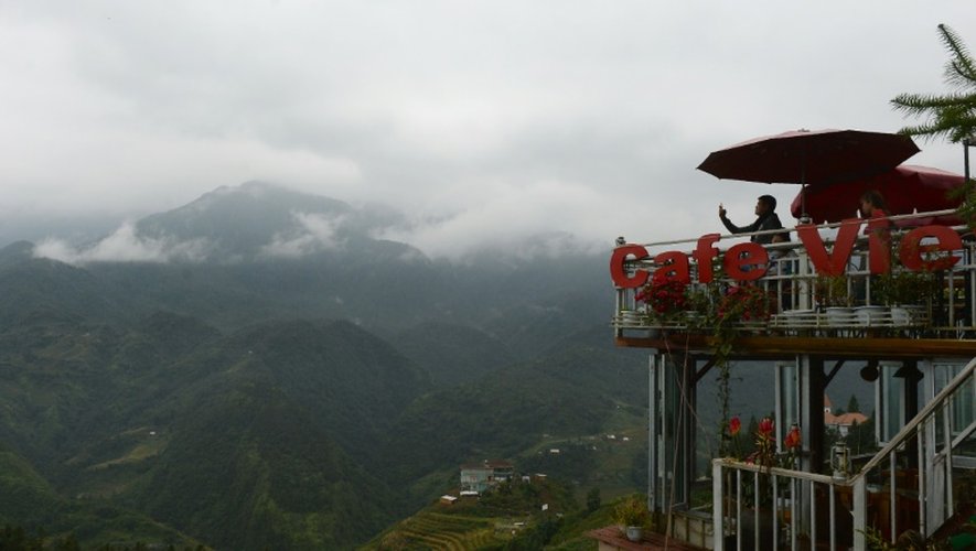 Us café au sommet du mont Fansipan, le point culminant des "Alpes du Tonkin" dans le nord du Vietnam, le 1er octobre 2016