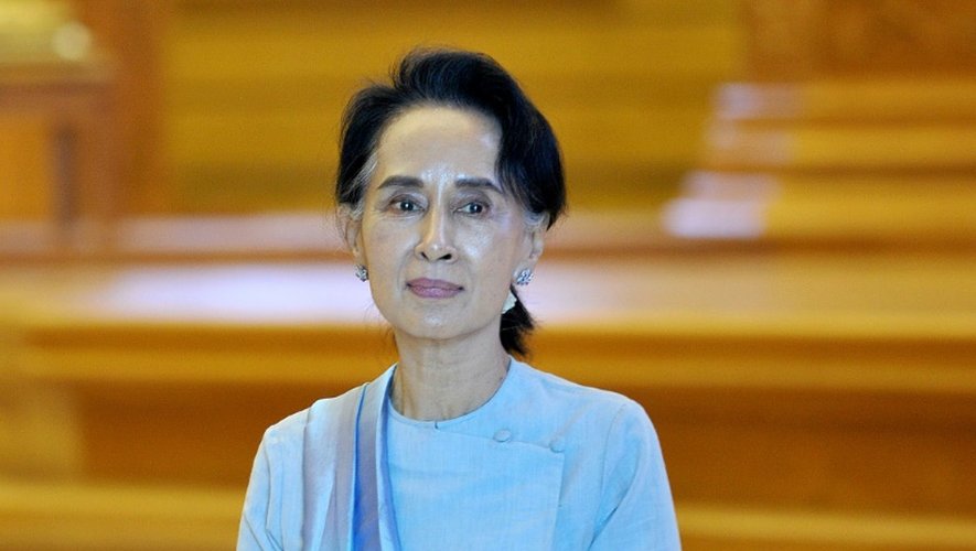 Aung San Suu Kyi, leader de la Ligue Nationale pour la Démocratie, le 1er décembre 2015 à Naypyidaw en Birmanie