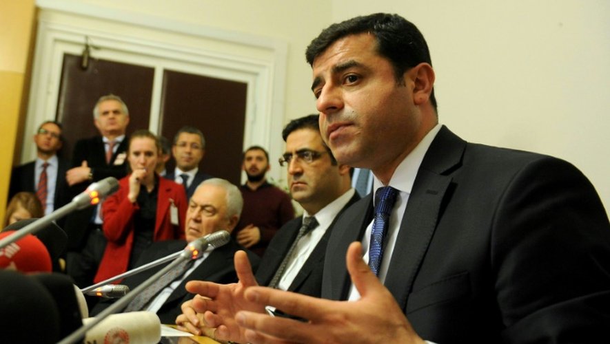 Le chef de file du parti de la démocratie des peuples (HDP), Selahattin Demirtas, lors d'une conférence de presse le 22 décembre 2015 à Ankara