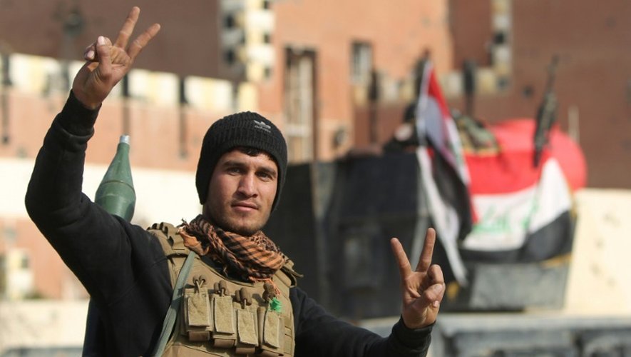 Un membre de l'unité anti-terroriste irakienne le 28 décembre 2015 après la prise de Ramadi