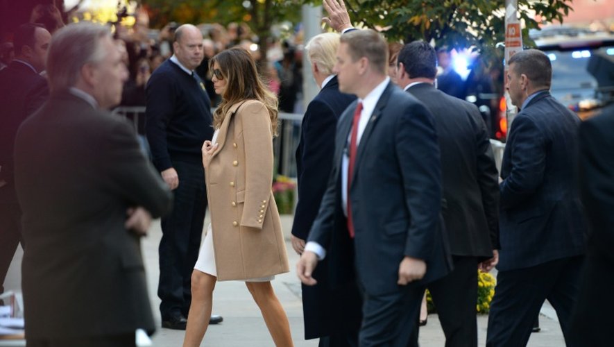 Donald Trump accompagné de sa femme Melania arrive au bureau de vote de Manhattan, le 8 novembre 2016