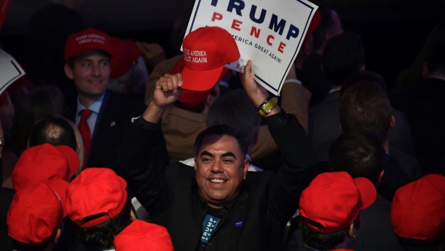 Les partisans de Donald Trump attendent les résultats de la présidentielle, le 8 novembre 2016 à New York