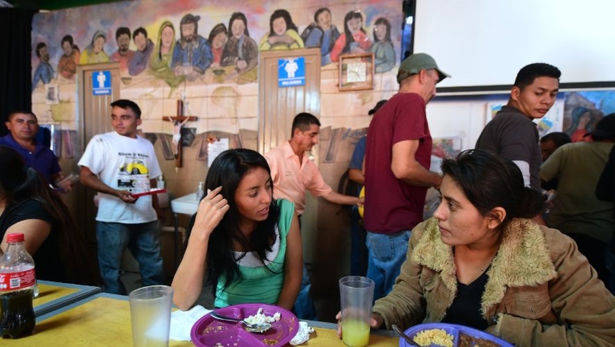 Des migrants le 11 octobre 2016 dans la ville frontière de  Nogales au Mexique