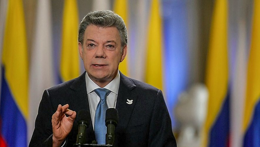 Photo fournie par la présidence colombienne du président Juan Manuel Santos qui s'exprime à Bogota le 12 novembre 2016
