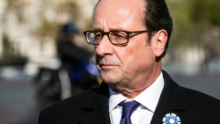 Le président François Hollande lors de la commémoration de l'armistice le 11 novembre 2016 à Paris
