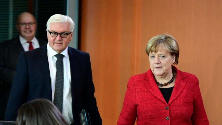 Frank-Walter Steinmeier et Angela Merkel le 9 novembre 2016 à Berlin