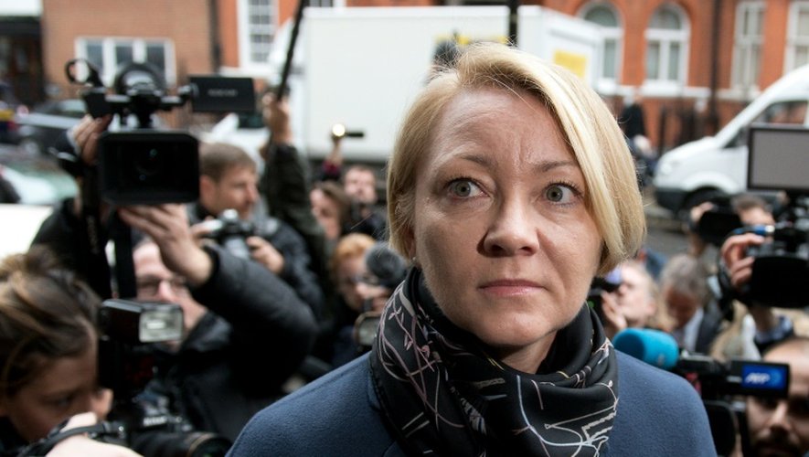 La procureure suédoise Ingrid Isgren à son arrivée le 14 novembre 2016 à l'ambassade d'Equateur à Londres