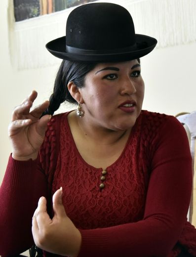 La créatrice bolivienne Eliana Paco lors d'une interview à l'AFP à La Paz, le 5 octobre 2016