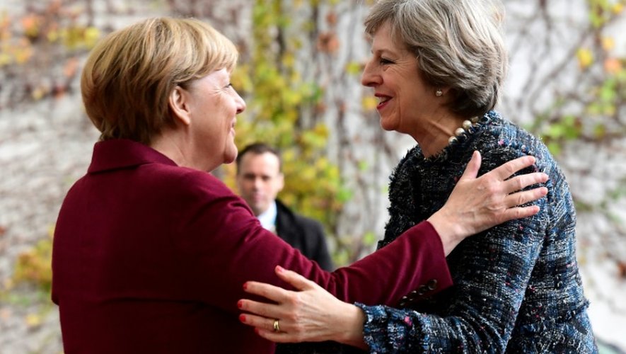 La Chancelière allemande, Angela Merkel et la Première ministre britannique Theresa May, le 18 novembre 2016 à Berlin