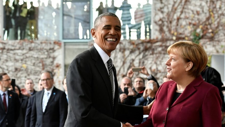 Le président américain Barack Obama et la Chancelière allemande Angela Merkel, le 18 novembre 2016 à Berlin