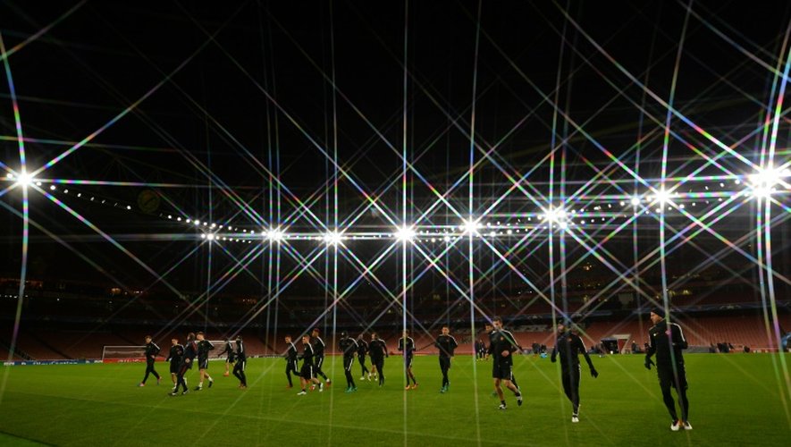 Les joueurs du PSG s'entraînent à l'Emirates Stadium, le 22 novembre 2016, à la veille d'y affronter Arsenal en Ligue des champions