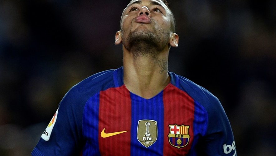 L'attaquant brésilien du FC Barcelone Neymar face à Malaga le 9 novembre 2016 au Camp Nou