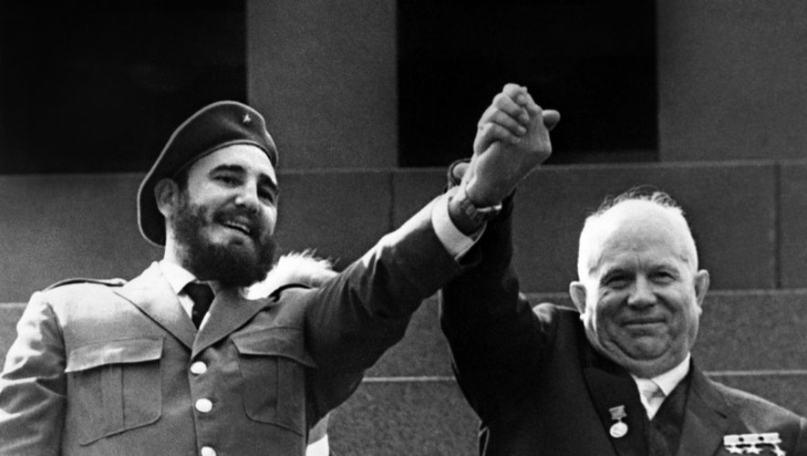Fidel Castro et Nikita Khrouchtchev le 1er mai 1963 à Moscou