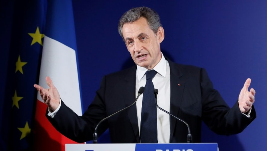 Nicolas Sarkozy lors de l'allocution prononcée au soir de sa défaite au premier tour de la primaire de la droite et du centre le 20 novembre 2016 à Paris