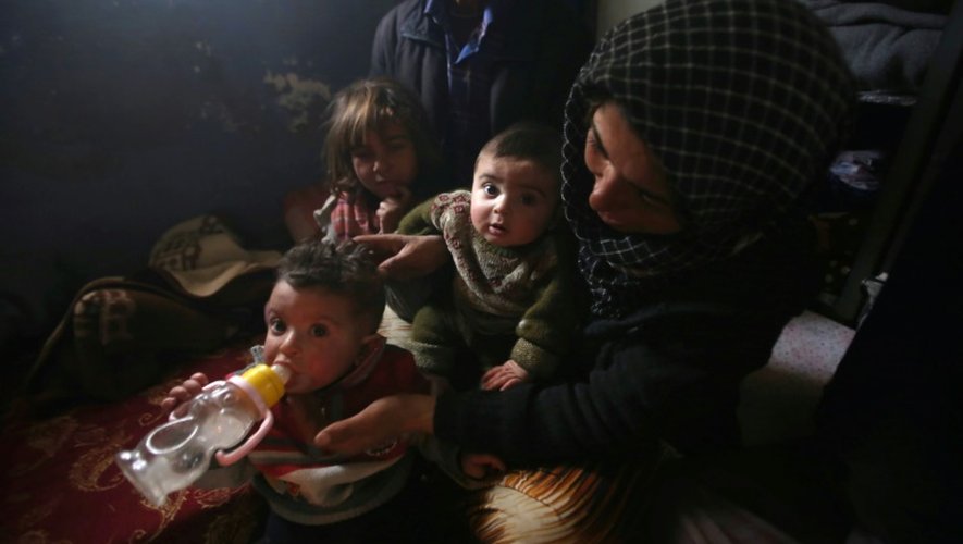 Une famille a réussi à fuir Alep, le 1er décembre 2016