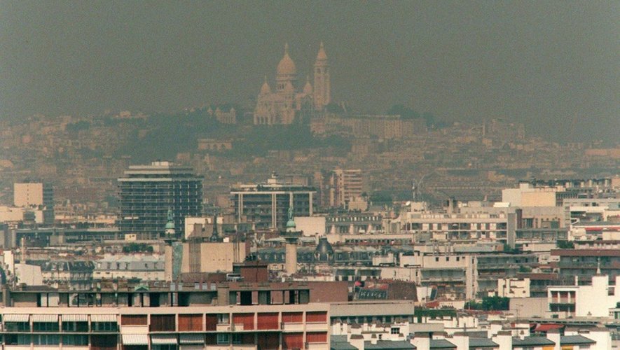 Vue de la butte Montmartre lors qu'un pic de pollution