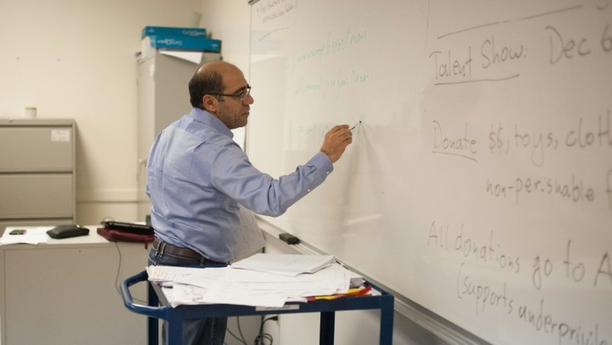 Fahed Fattouh prend des cours de français à Laval, au Canada le 30 novembre 2016
