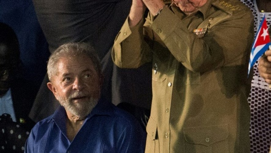 Le président cubain Raul Castro lors d'une cérémonie en hommage à son frère décédé, à Santiago le 3 décembre 2016