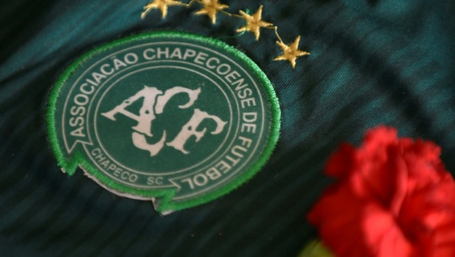 La Copa Sudamericana attribuée à Chapecoense après la tragédie