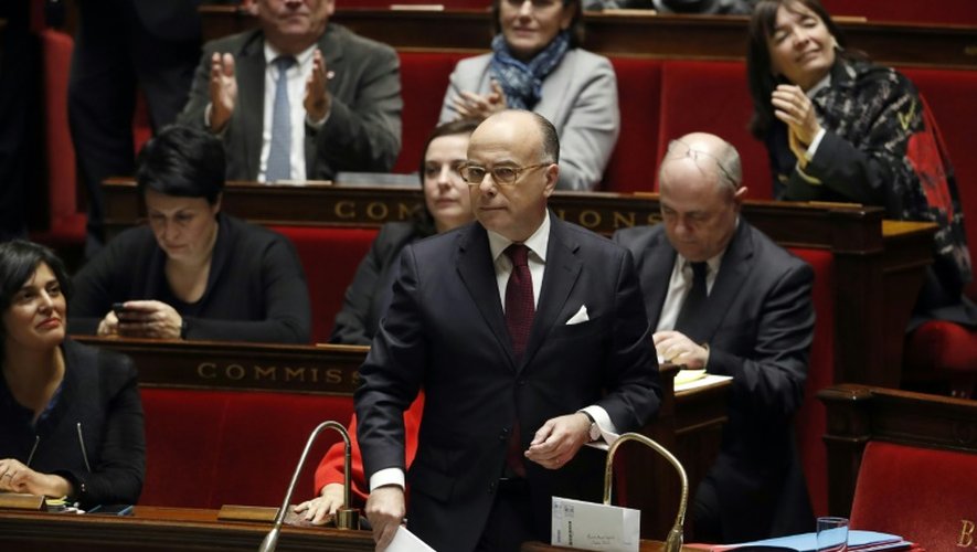 Bernard Cazeneuve le 13 décembre 2016 à l'Assemblée nationale à Paris