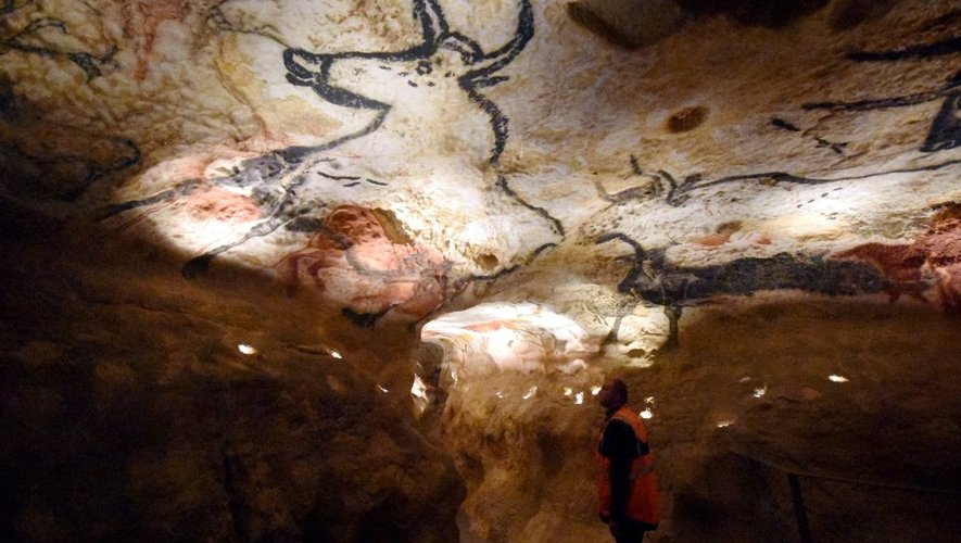 Depuis sa découverte, en 1940, la grotte de Lascaux fascine les voyageurs du monde entier. Cette nouvelle et remarquable réplique permet une inédite et émouvante immersion dans l’art pariétal.