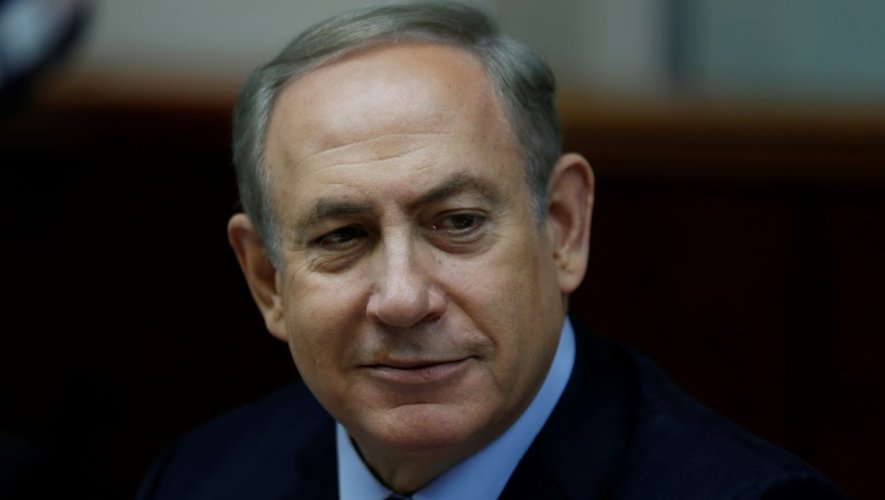 Benjamin Netanyahu lors de la réunion hebdomadaire de son cabinet, le 18 décembre 2016 à Jérusalem