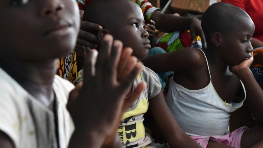 Des enfants recueillis dans le "Centre d'accueil et de transit Sainte Geneviève" le 4 septembre 2016 à Katiola en Côte d'Ivoire