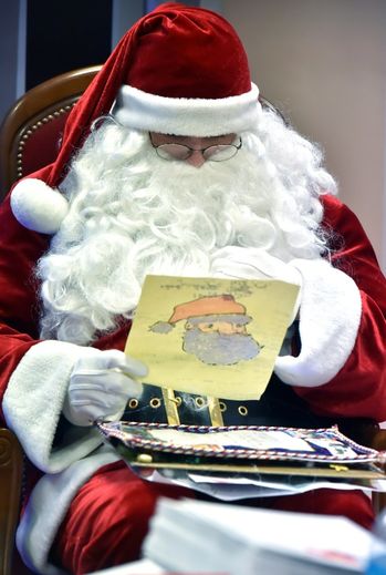 Depuis 1962, le Père Noël ouvre son secrétariat à Libourne, seul centre postal qui reçoit les courriers non-remis