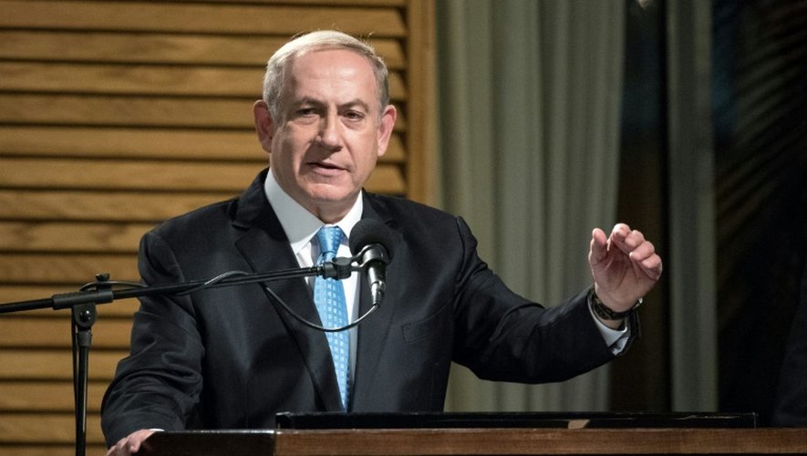 Le Premier ministre israélien Benjamin Netanyahu, le 24 décembre 2016 à Rhavat Ronit (sud de Netanya)