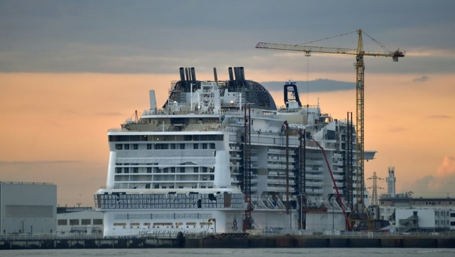 Site de construction du navire de croisière MSC Meraviglia par le chantier naval STX de Saint-Nazaire, le 20 octobre 2016