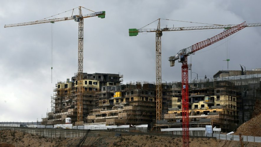 Des immeubles en construction dans la colonie de Ramot, le 27 janvier 2016 à Jérusalem-Est