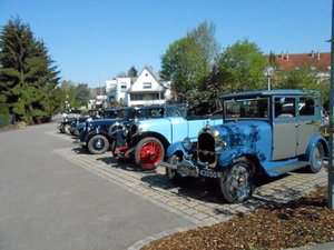 Rallye Les amis de Chenard et Walcker en balade aveyronnaise