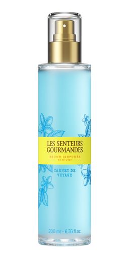 "Brume Parfumée Carnet de Voyage" par Les Senteurs Gourmandes - Prix : 15€ les 200 ml - Site : www.senteursgourmandes.fr.