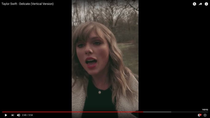 Taylor Swift dans le clip "vertical" de son titre "Delicate".
